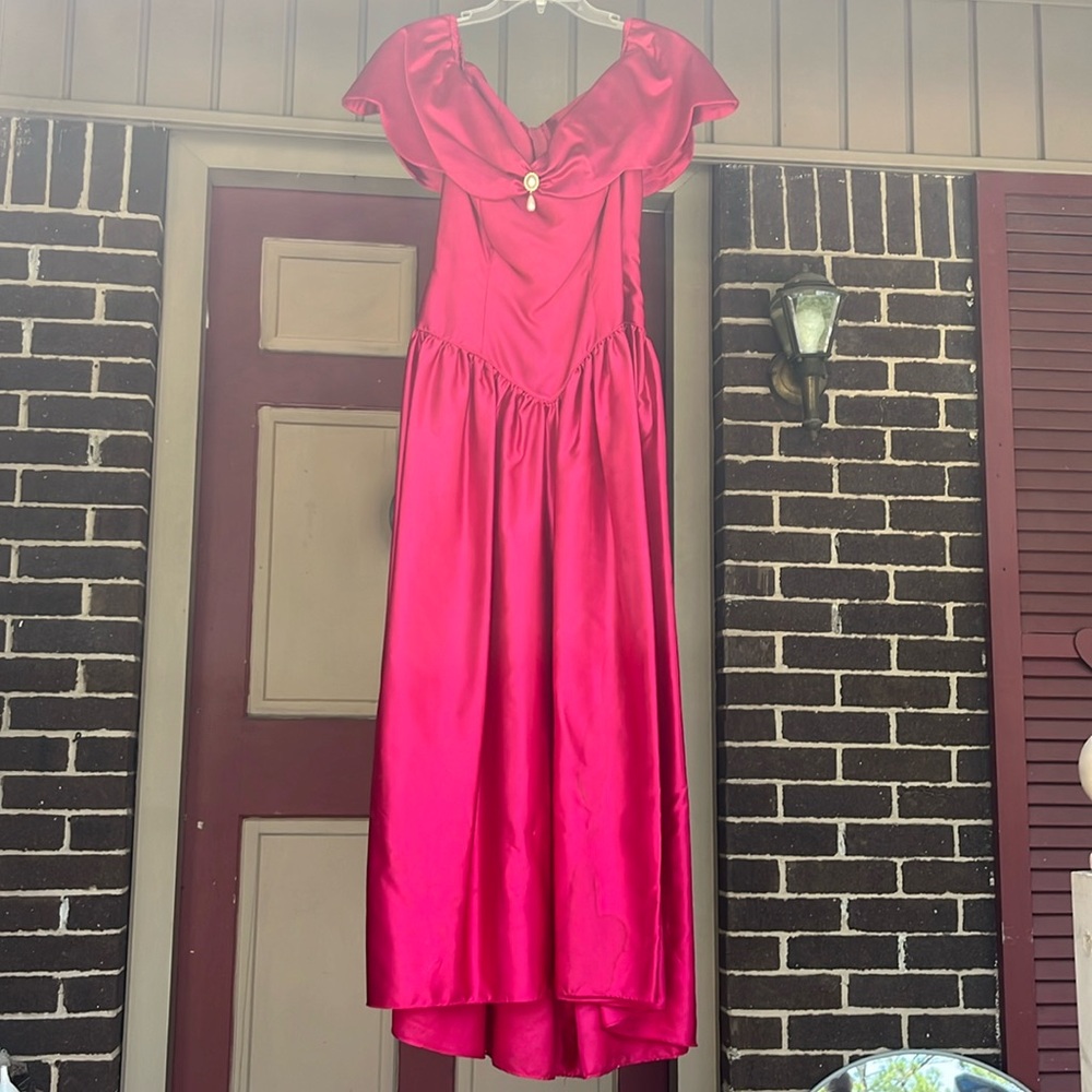 Vintage Ladies Hot Pink V-Neck Drop Waist Dress
